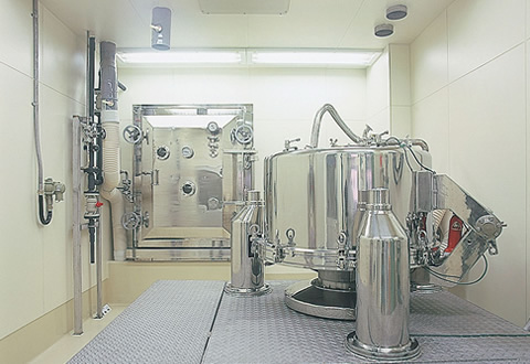 [純正化学 埼玉工場 クリーンルーム]